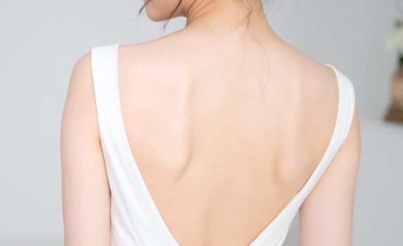 背中の脂肪を落とす方法