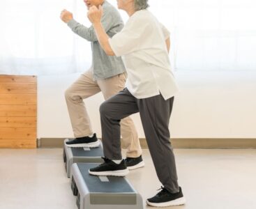 高齢者の体幹トレーニング効果とは？転倒予防・姿勢改善につながる理由を解説
