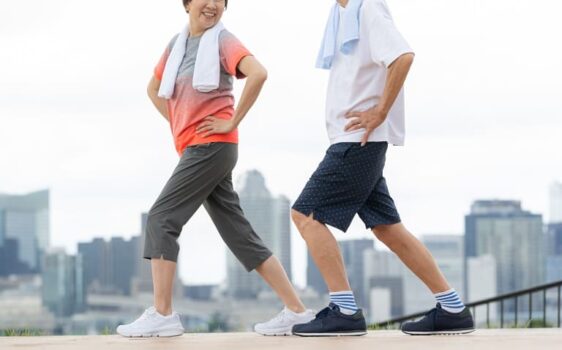 健康寿命を伸ばす運動とは？自立した体を保つために必要な運動と始め方